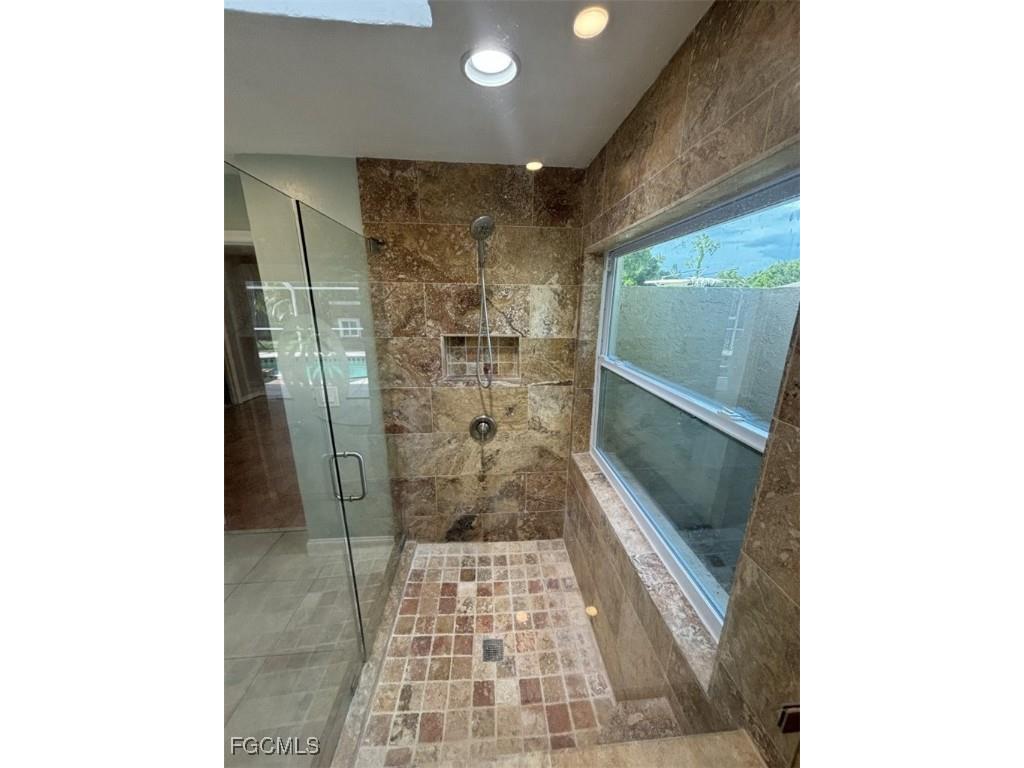 8216 New Jersey Boulevard Fort Myers FL 33967 2025006403 image13