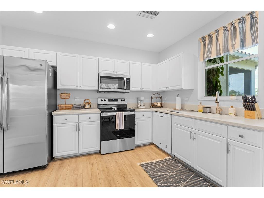 8217 Parkstone Place #308 Naples FL 34120 225070735 image18