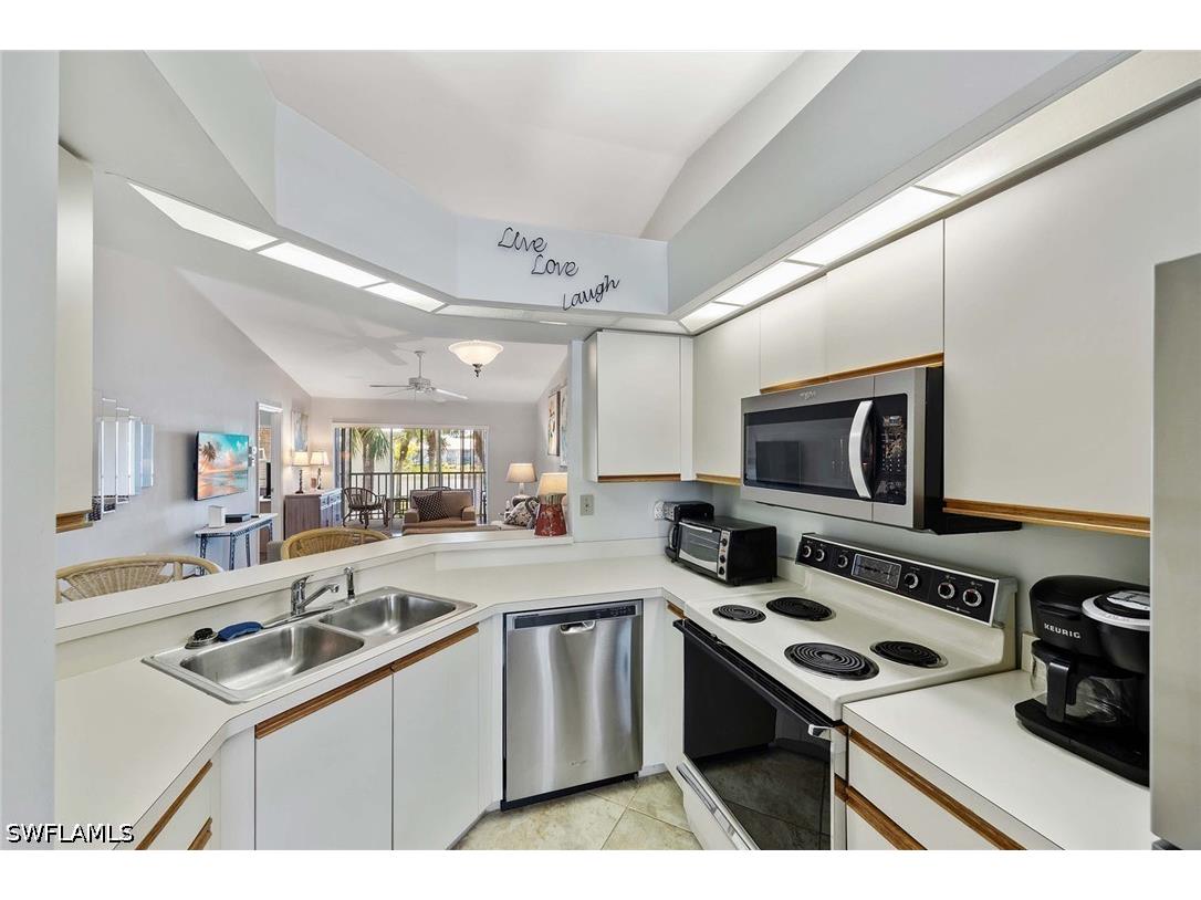 822 Gulf Pavillion Drive #202 Naples FL 34108 226019653 image10