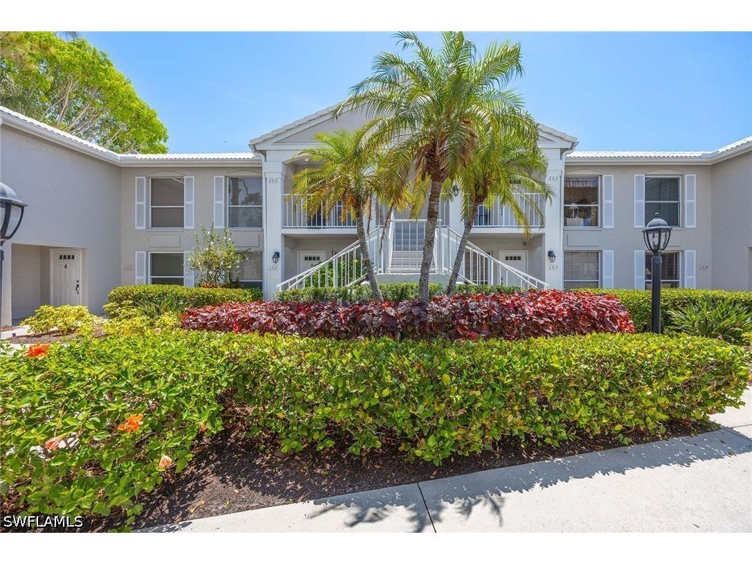 822 Gulf Pavillion Drive #202 Naples FL 34108 226019653 image2