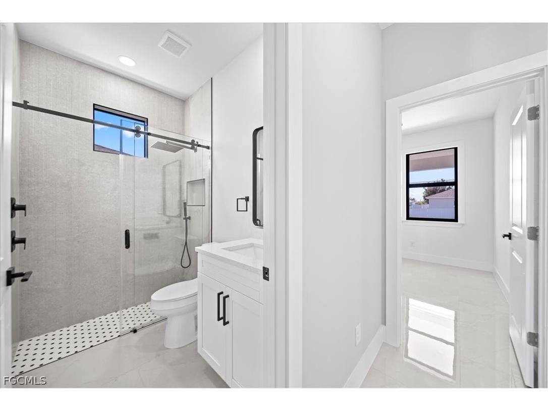 822 NE 19th Street Cape Coral FL 33909 2026010969 image16