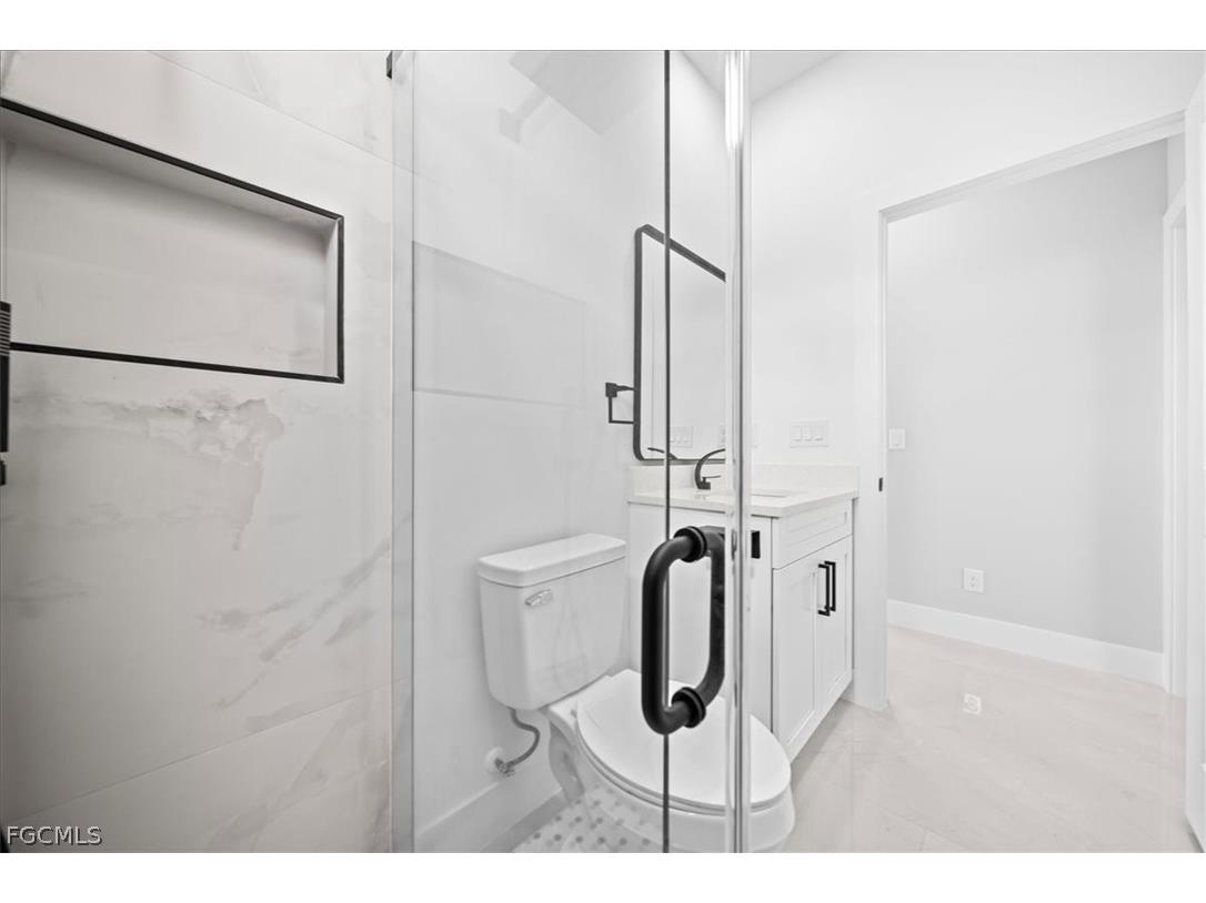 822 NE 19th Street Cape Coral FL 33909 2026010969 image17