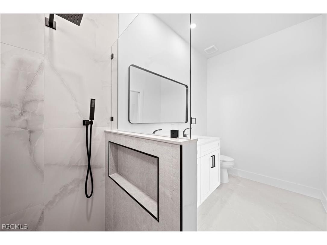 822 NE 19th Street Cape Coral FL 33909 2026010969 image26
