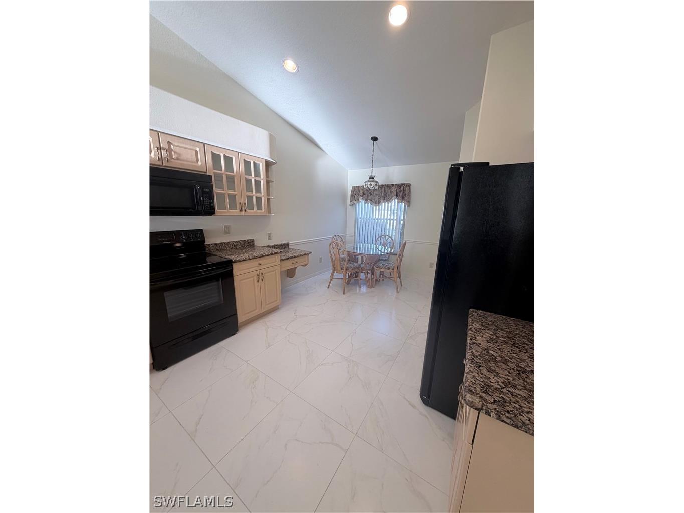 8220 Ibis Cove Circle #B216 Naples FL 34119 226008902 image18