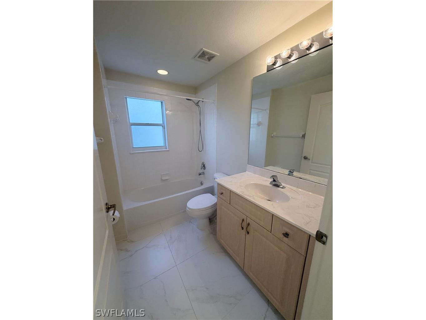 8220 Ibis Cove Circle #B216 Naples FL 34119 226008902 image23