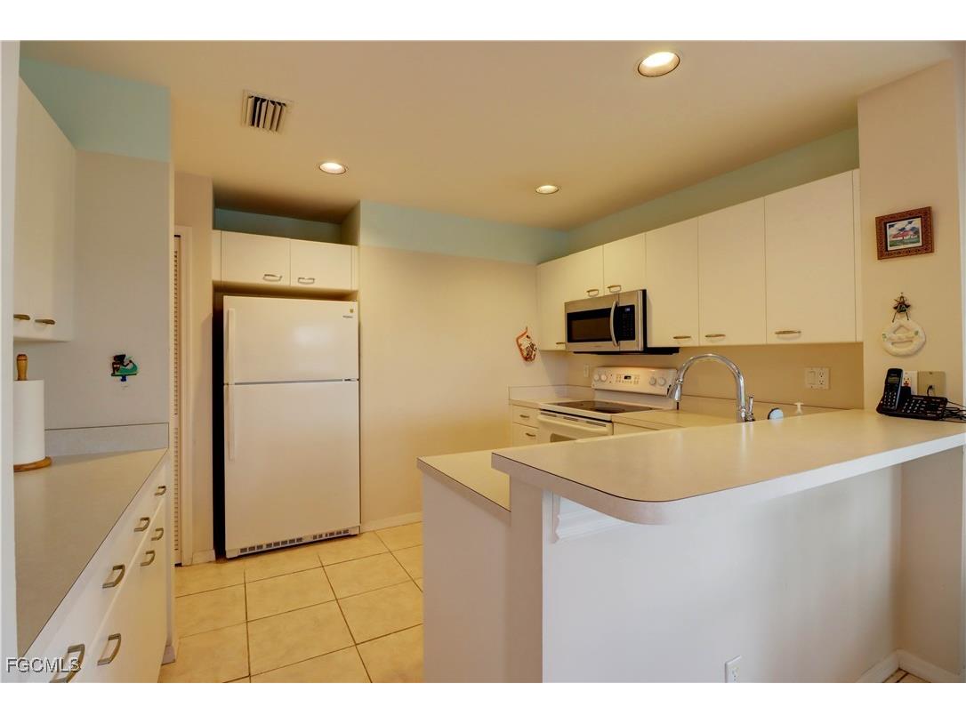 8221 Grand Palm Drive #1 Estero FL 33967 2025012081 image11