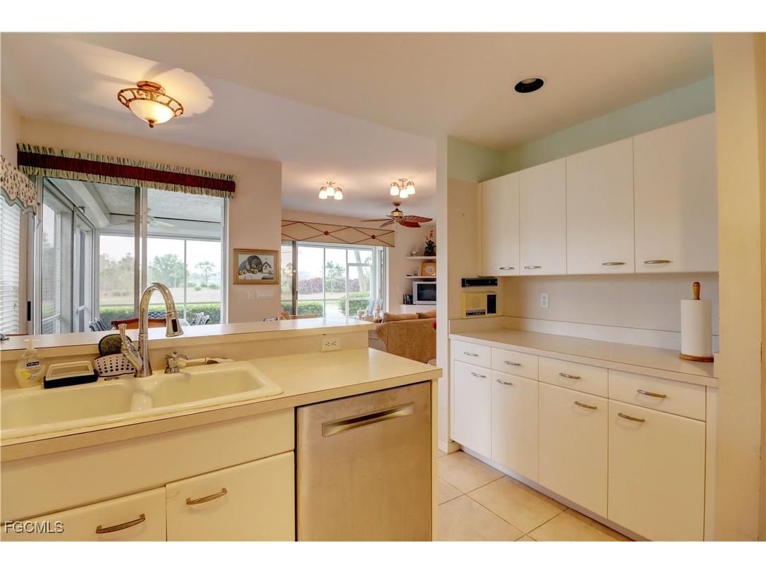 8221 Grand Palm Drive #1 Estero FL 33967 2025012081 image15