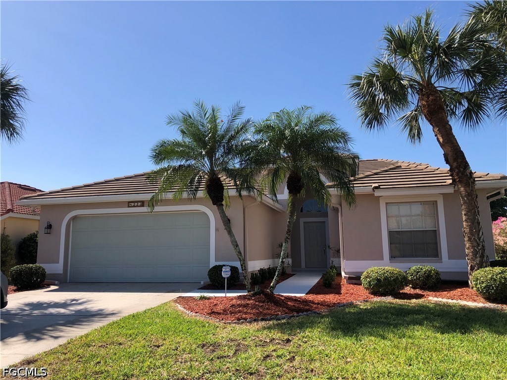 8223 Breton Circle Fort Myers FL 33912 2026029512 image1