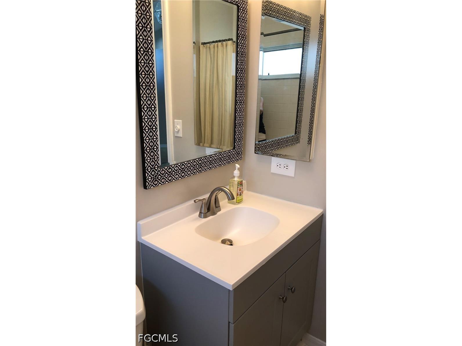 8223 Breton Circle Fort Myers FL 33912 2026029512 image11
