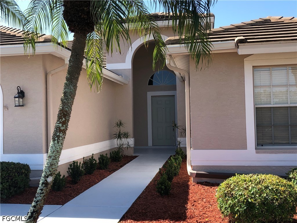 8223 Breton Circle Fort Myers FL 33912 2026029512 image3