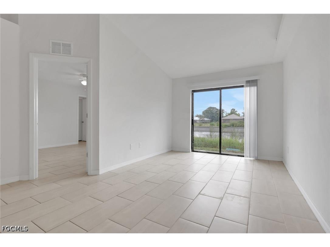 823/825 Cultural Park Boulevard S Cape Coral FL 33990 2026021138 image13