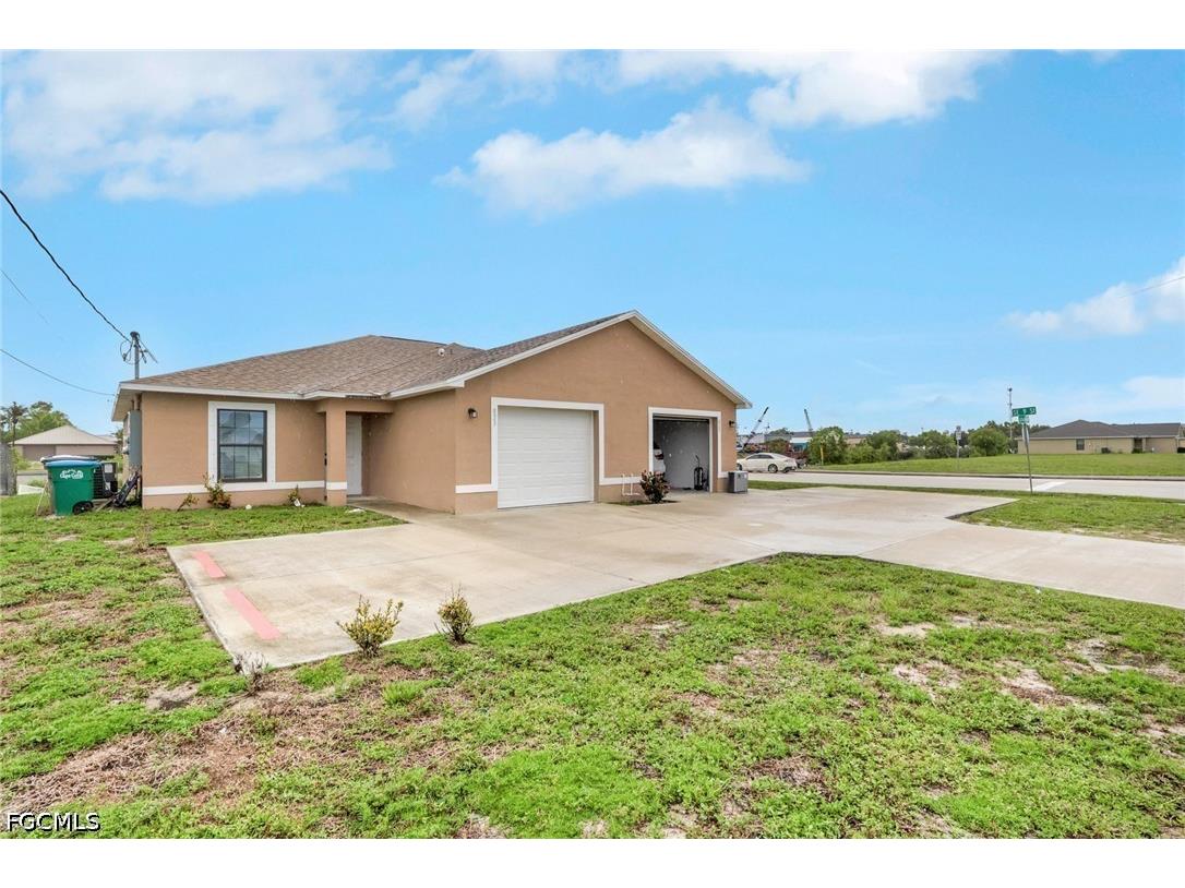 823/825 Cultural Park Boulevard S Cape Coral FL 33990 2026021138 image2