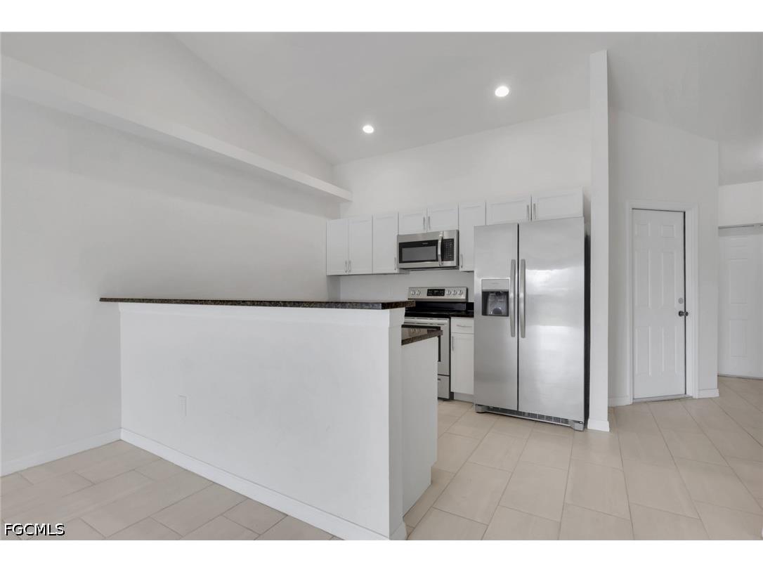 823/825 Cultural Park Boulevard S Cape Coral FL 33990 2026021138 image4