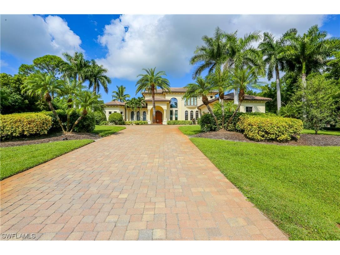 823 Cassena Road Naples FL 34108 223068902 image1