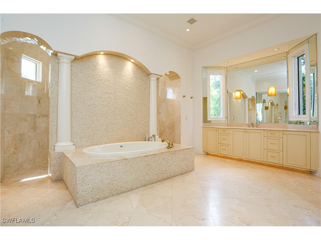 823 Cassena Road Naples FL 34108 226001344 image23