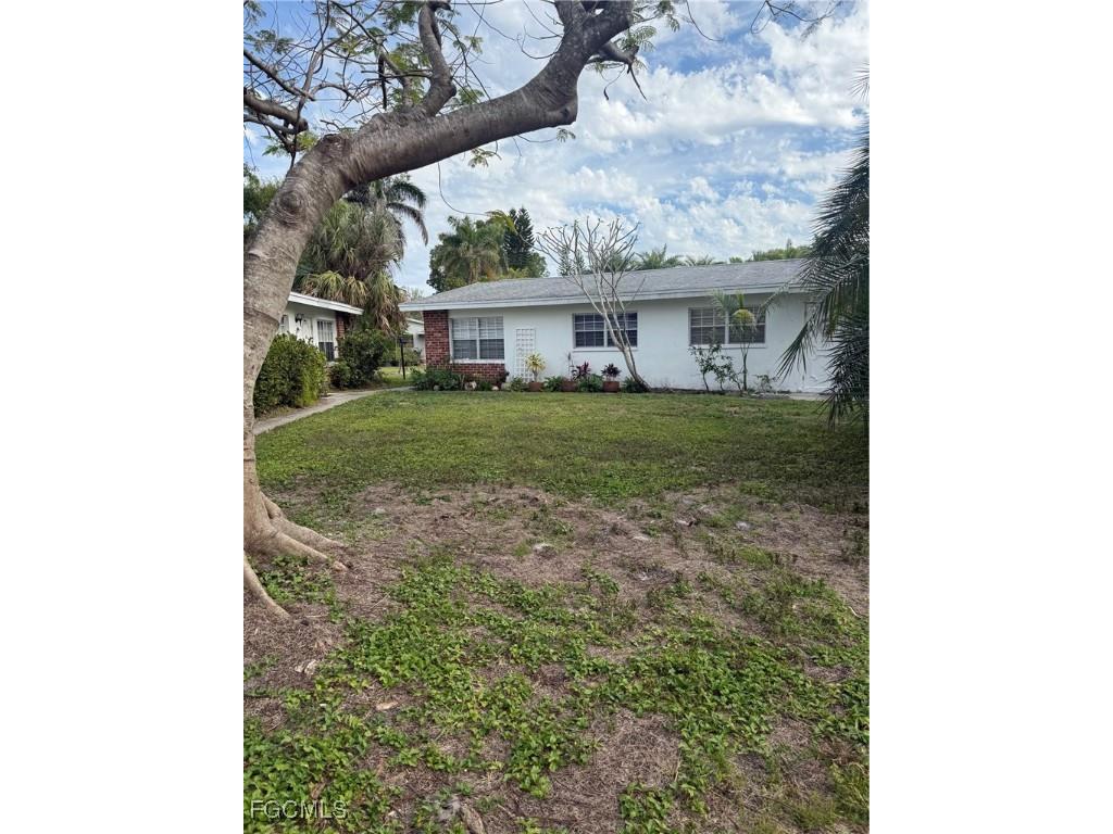 823 Courtington Lane #1 Fort Myers FL 33919 2026004754 image1