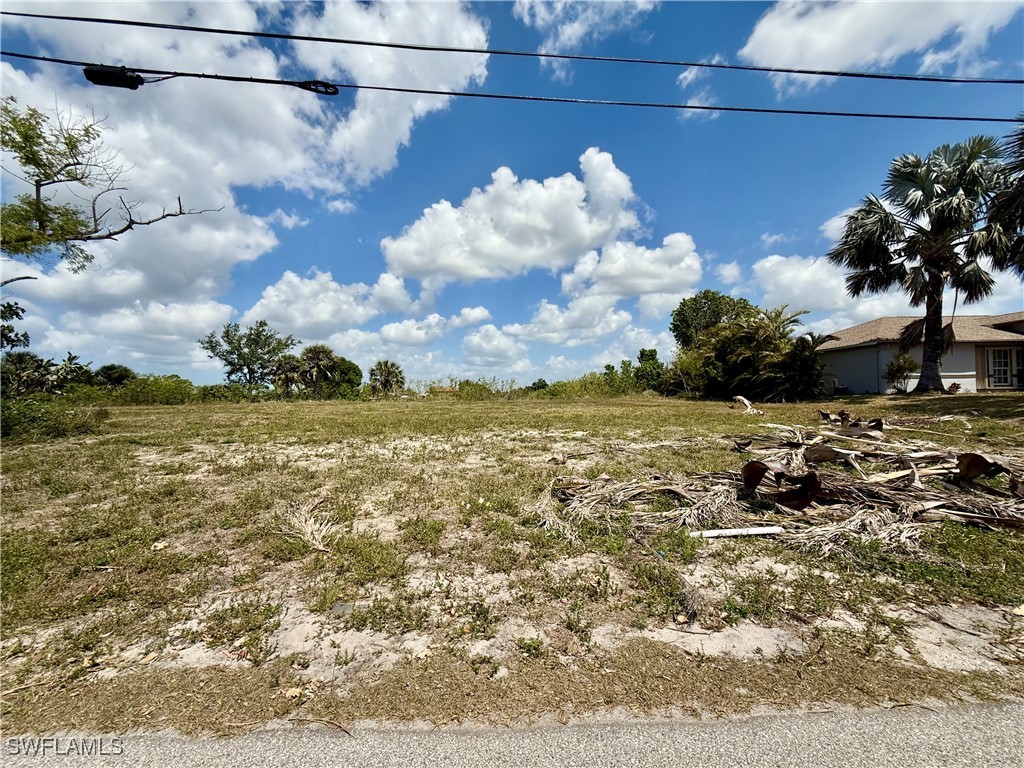 823 NE 11th Terrace Cape Coral FL 33909 225036715 image1