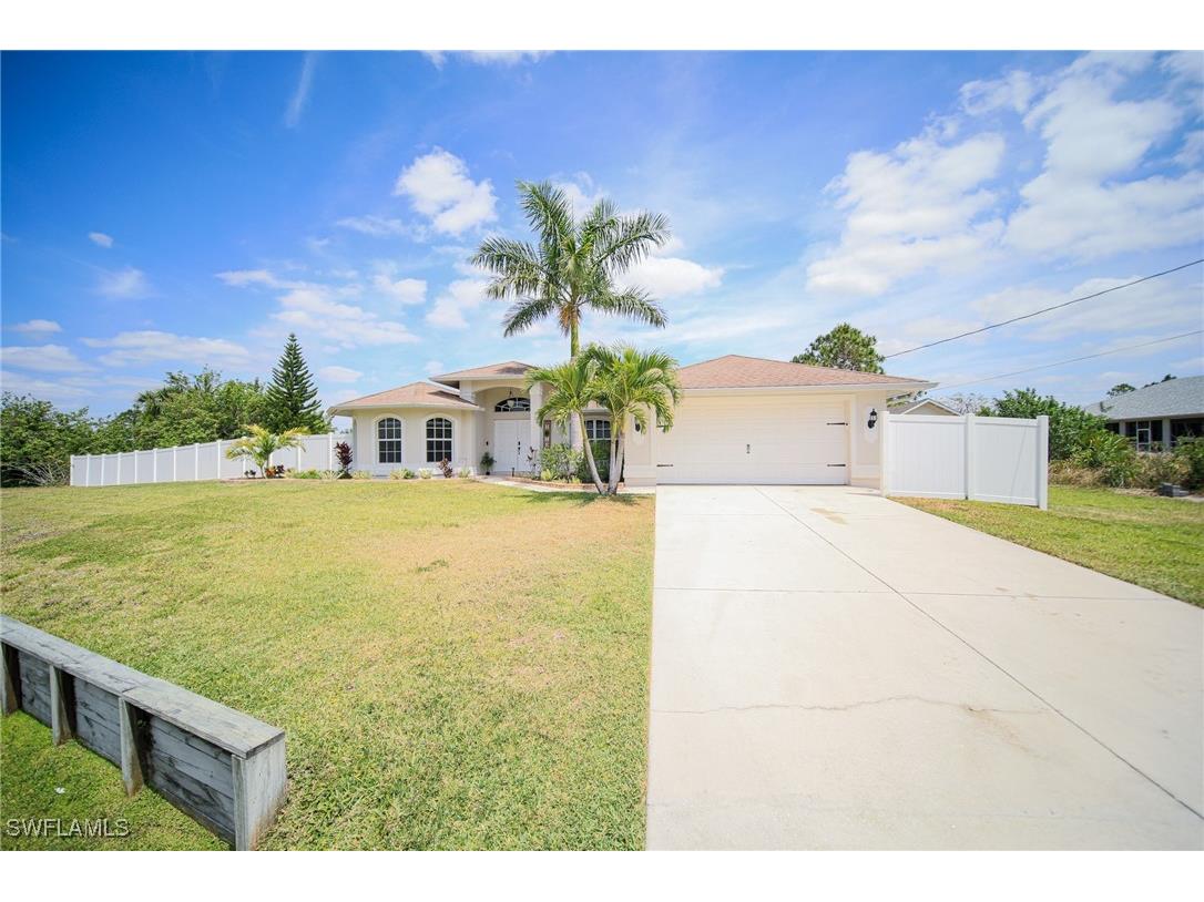 823 Portland Street E Lehigh Acres FL 33974 225060094 image1