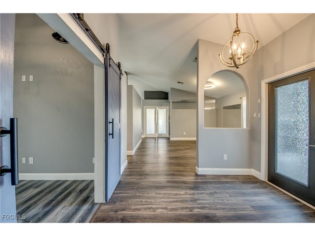 823 SW 10th Street Cape Coral FL 33991 2025020097 image10