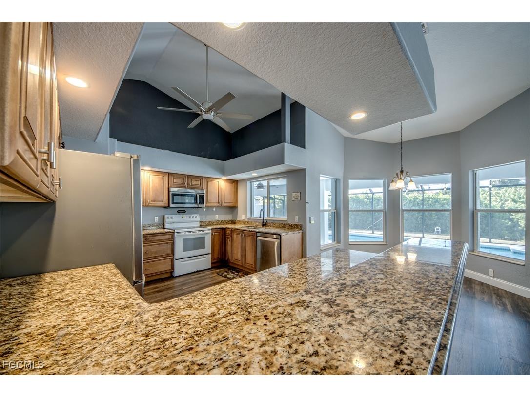 823 SW 10th Street Cape Coral FL 33991 2025020097 image21