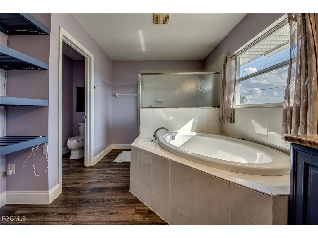 823 SW 10th Street Cape Coral FL 33991 2025020097 image32