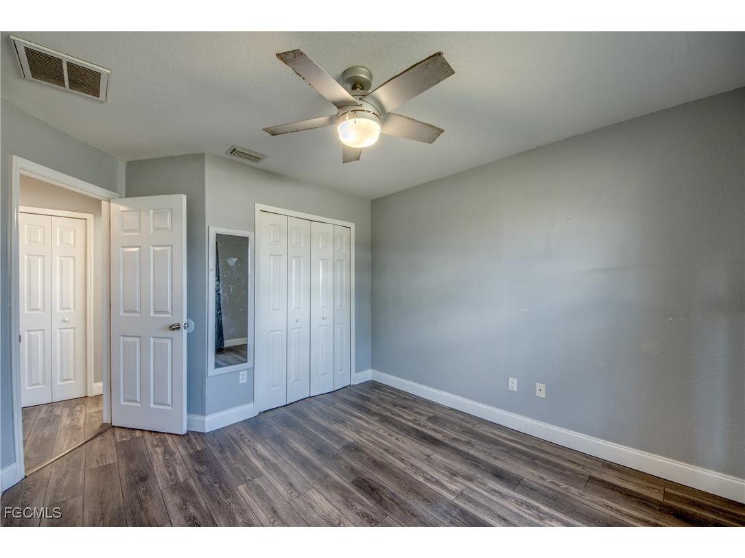 823 SW 10th Street Cape Coral FL 33991 2025020097 image33