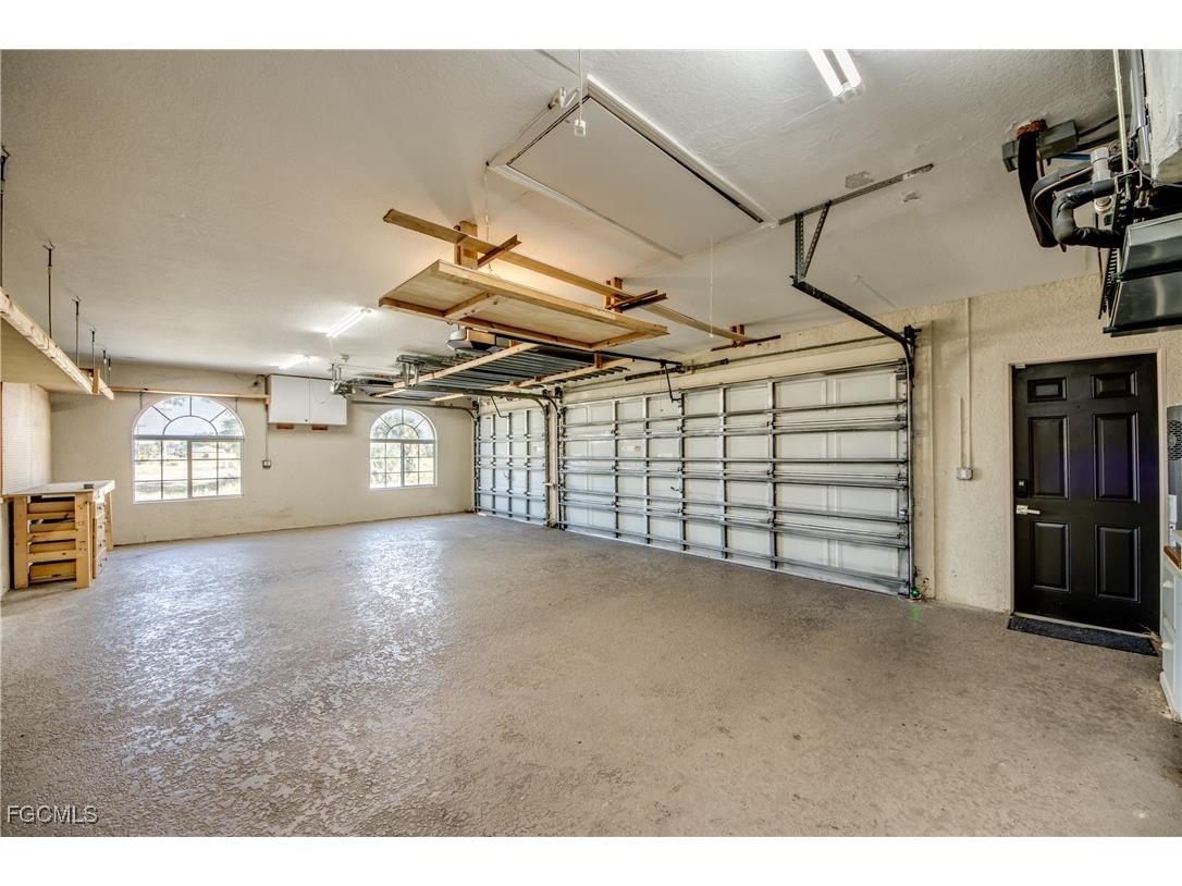 823 SW 10th Street Cape Coral FL 33991 2025020097 image39