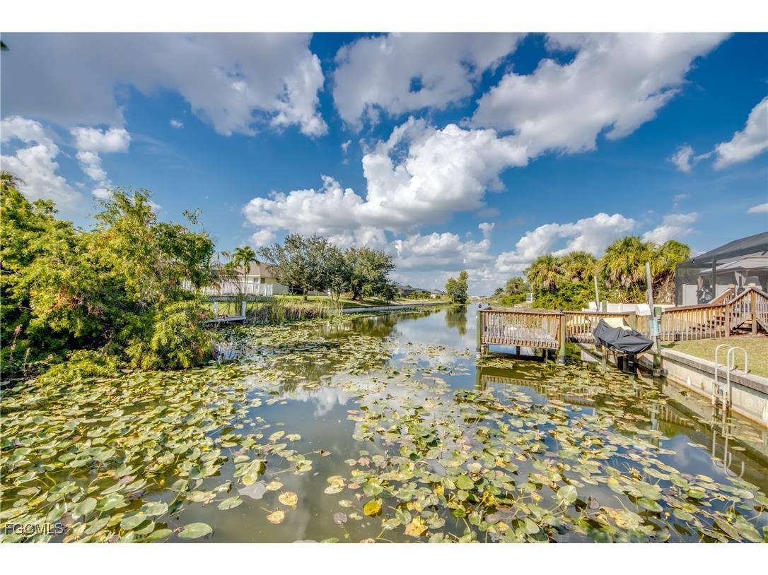 823 SW 10th Street Cape Coral FL 33991 2025020097 image47