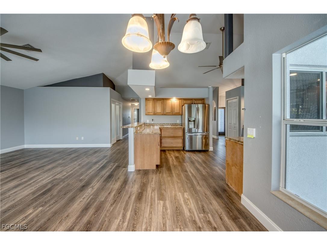 823 SW 10th Street Cape Coral FL 33991 2026006449 image28