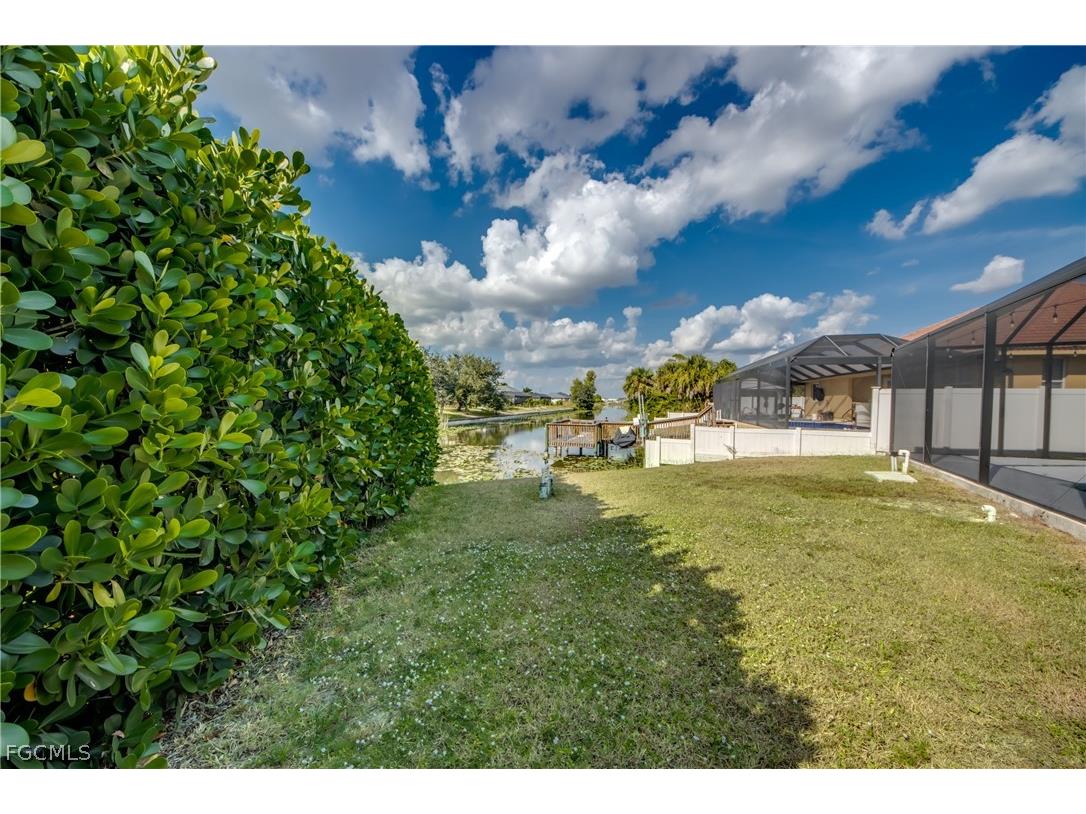 823 SW 10th Street Cape Coral FL 33991 2026006449 image47