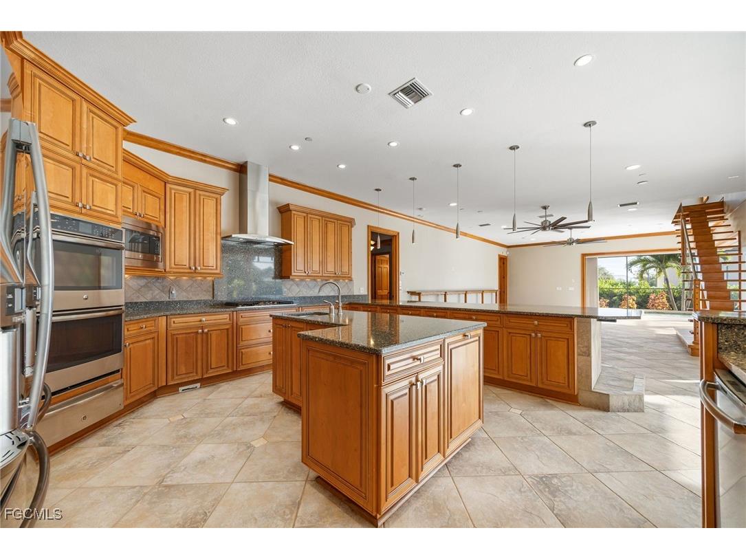 8230 Hunters Glen Circle North Fort Myers FL 33917 2025015996 image12