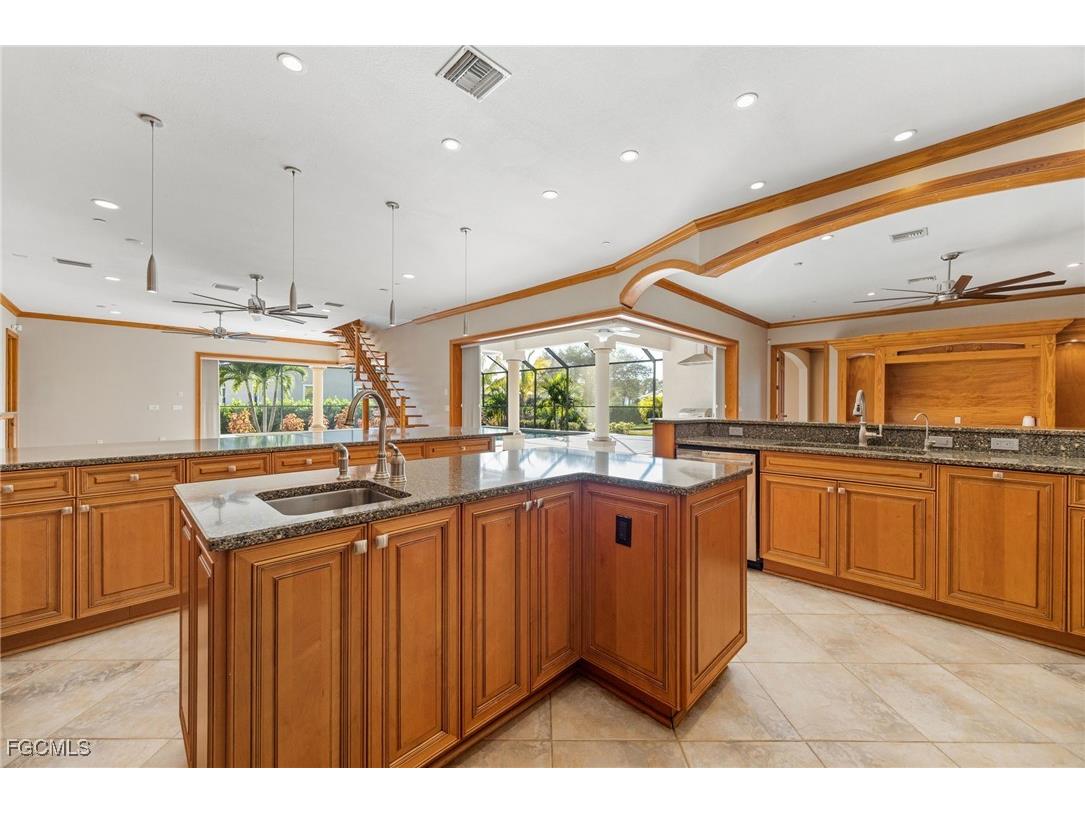 8230 Hunters Glen Circle North Fort Myers FL 33917 2025015996 image13