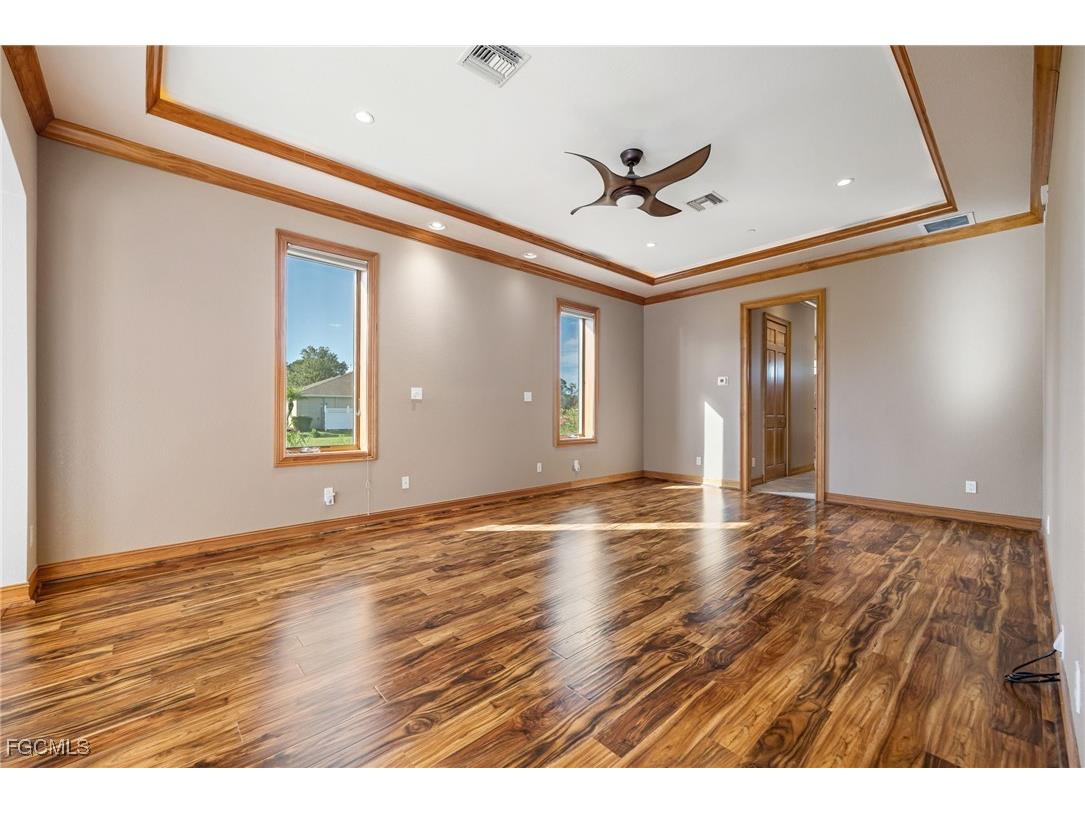 8230 Hunters Glen Circle North Fort Myers FL 33917 2025015996 image17