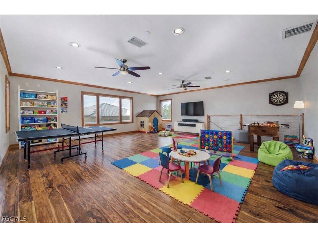 8230 Hunters Glen Circle North Fort Myers FL 33917 2025015996 image31