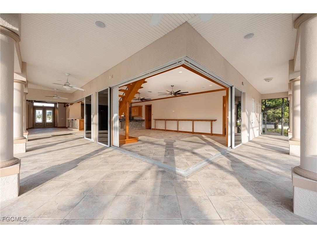 8230 Hunters Glen Circle North Fort Myers FL 33917 2025015996 image44