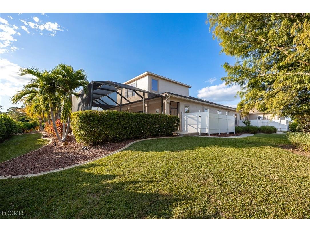 8230 Hunters Glen Circle North Fort Myers FL 33917 2025015996 image45