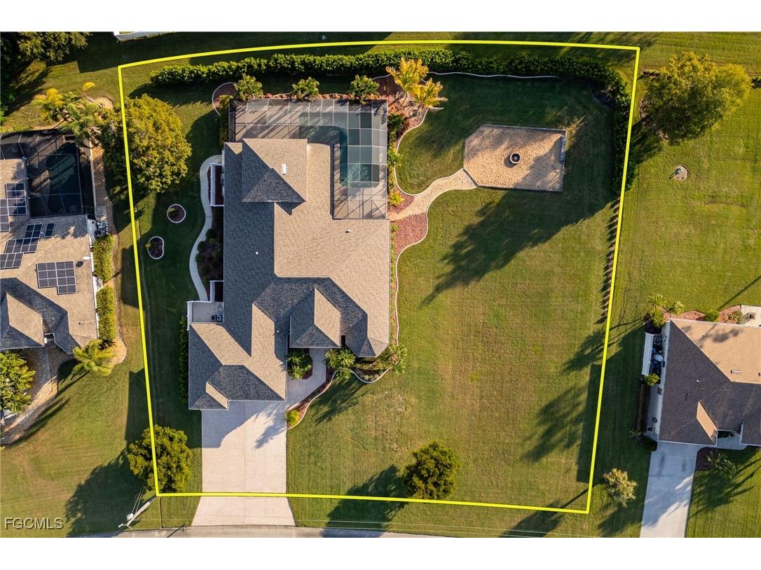 8230 Hunters Glen Circle North Fort Myers FL 33917 2025015996 image47