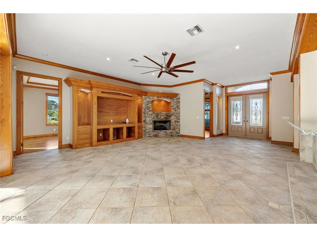 8230 Hunters Glen Circle North Fort Myers FL 33917 2025015996 image9