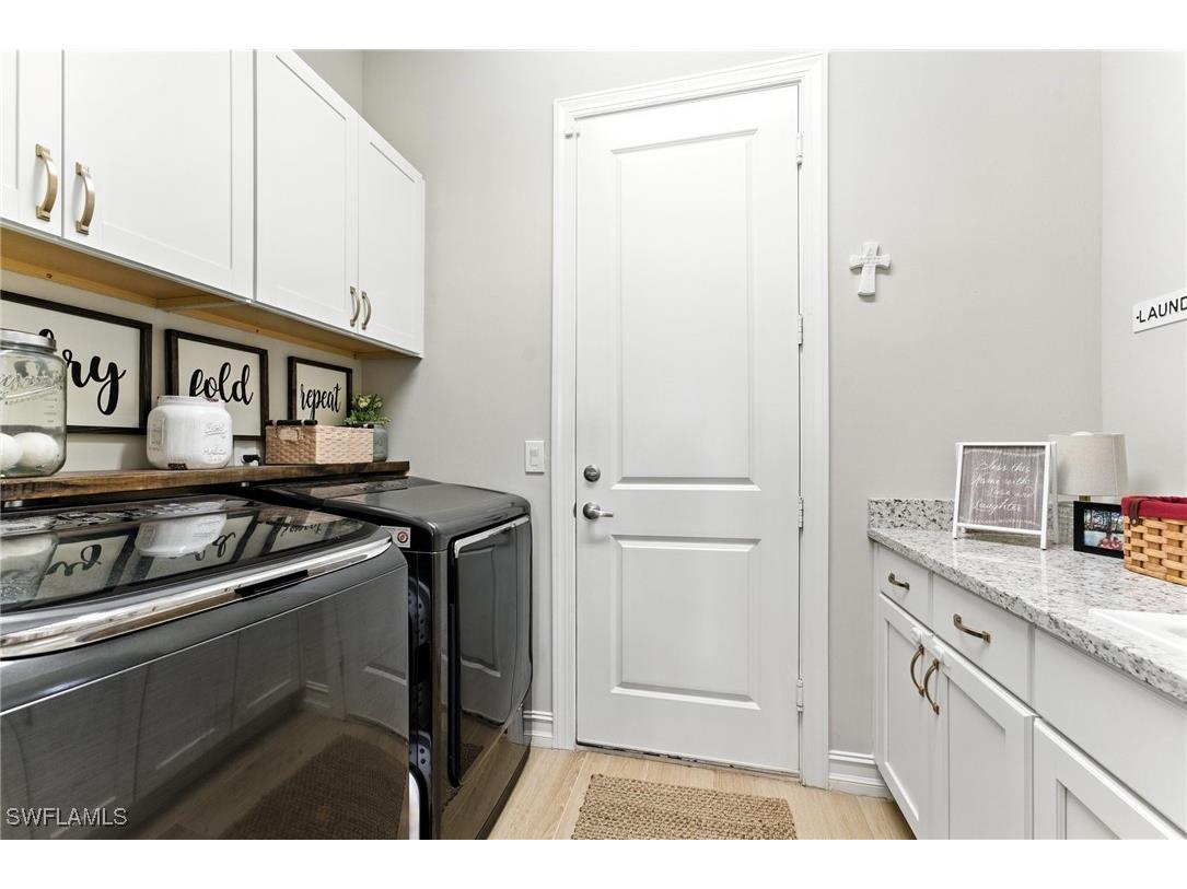 8230 Venetian Pointe Drive Fort Myers FL 33908 225059763 image12