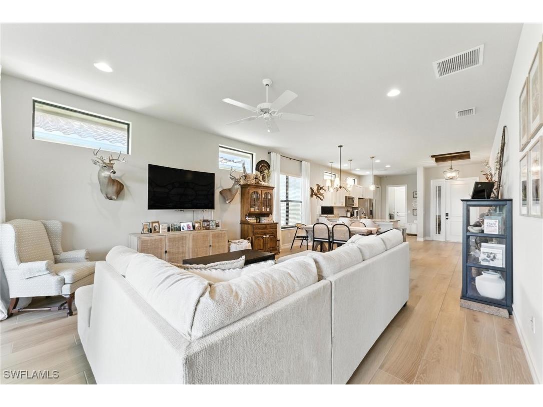 8230 Venetian Pointe Drive Fort Myers FL 33908 225059763 image20