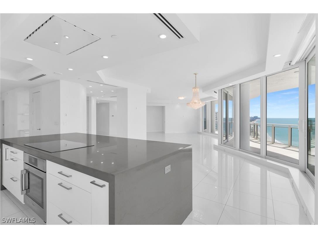 8231 Bay Colony Drive #2004 Naples FL 34108 226009504 image28