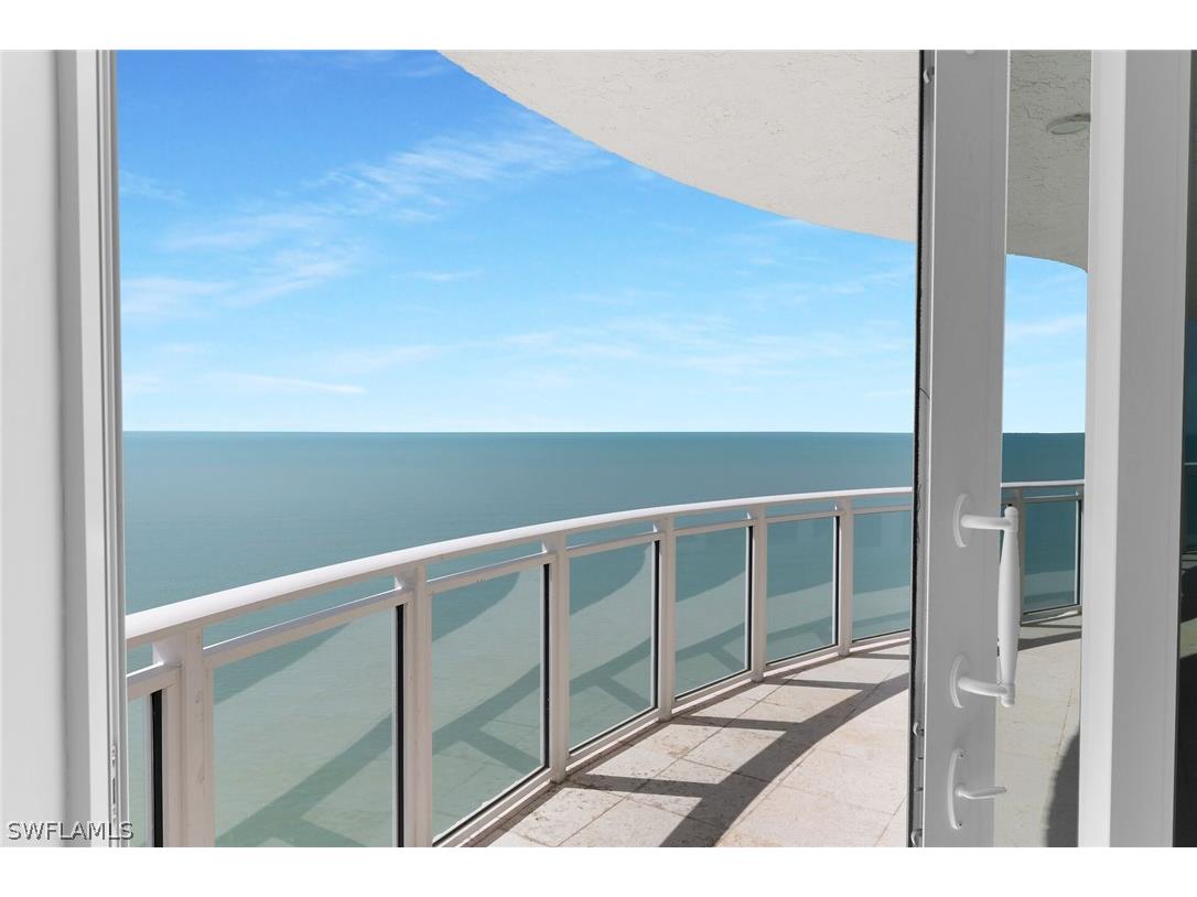 8231 Bay Colony Drive #2004 Naples FL 34108 226009504 image39