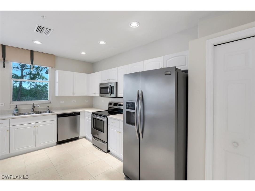 8231 Parkstone Place #301 Naples FL 34120 226011788 image10