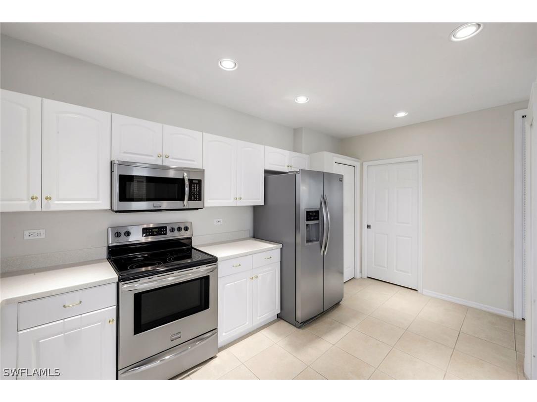 8231 Parkstone Place #301 Naples FL 34120 226011788 image12