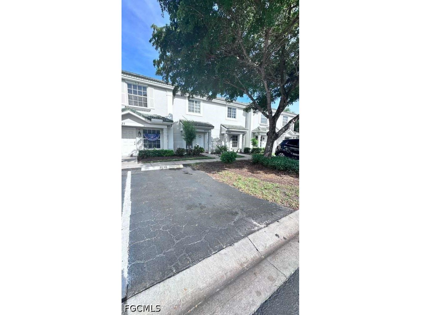 8239 Pacific Beach Drive Fort Myers FL 33966 2026026593 image2
