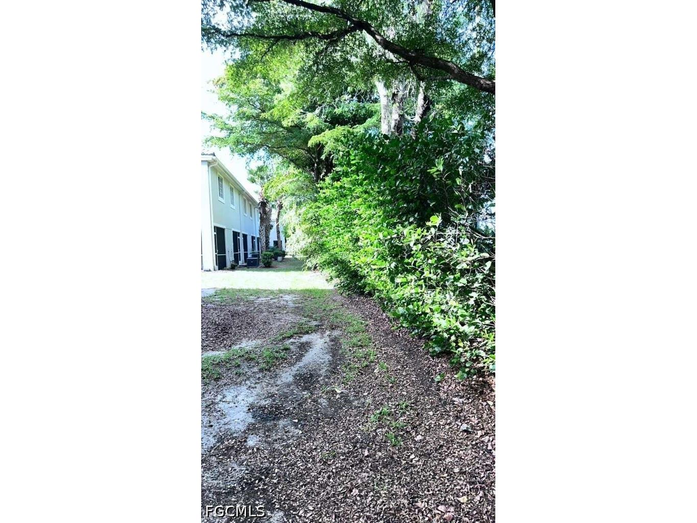 8239 Pacific Beach Drive Fort Myers FL 33966 2026026593 image32