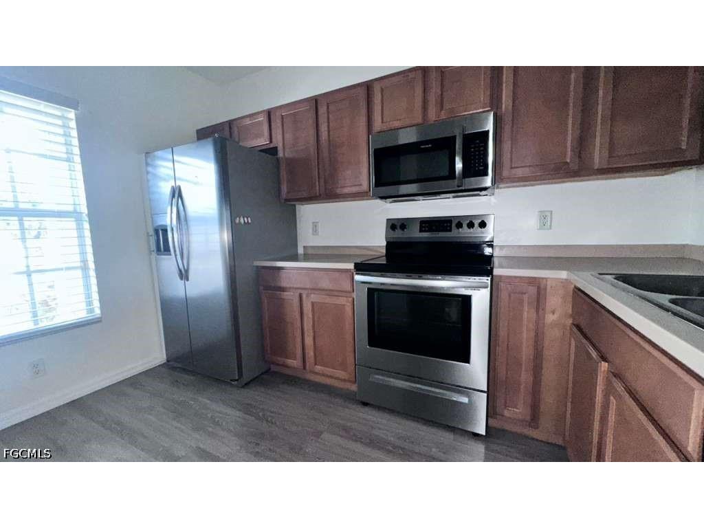 8239 Pacific Beach Drive Fort Myers FL 33966 2026026593 image4