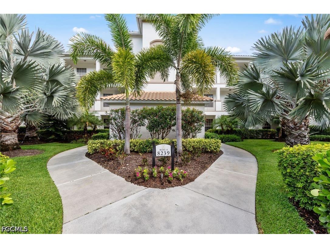 8239 Parkstone Place #102 Naples FL 34120 2026020203 image2