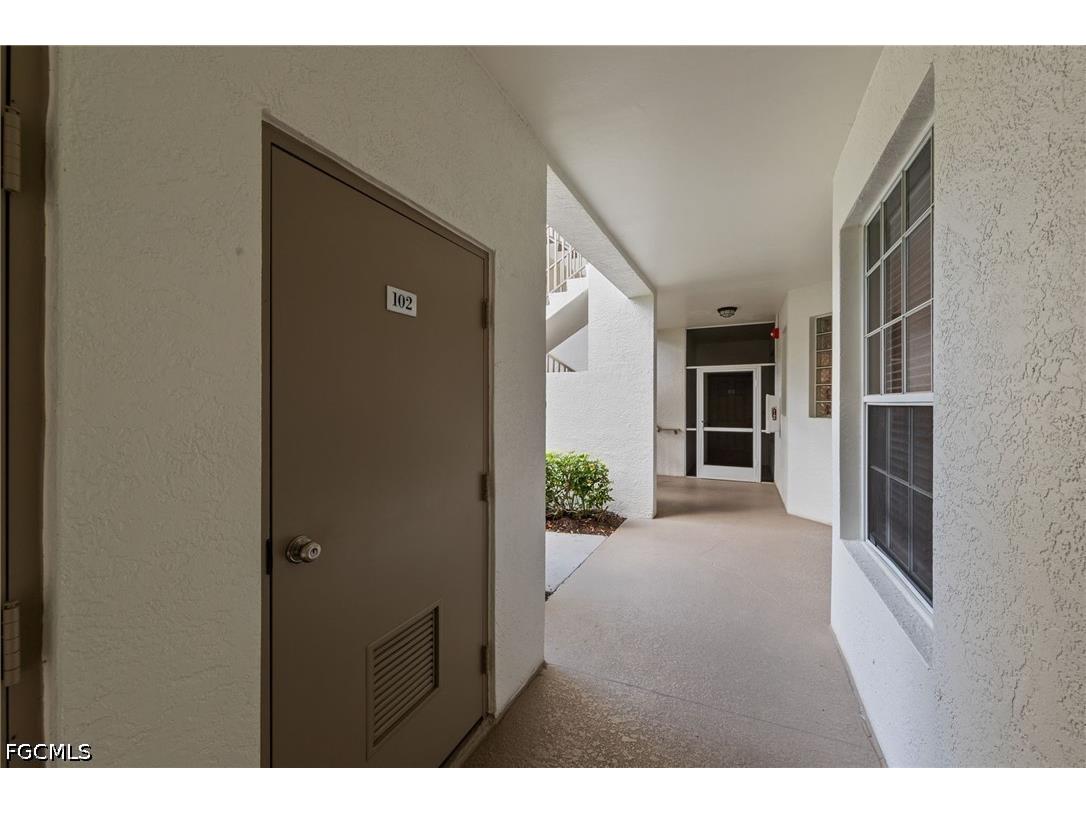 8239 Parkstone Place #102 Naples FL 34120 2026020203 image23
