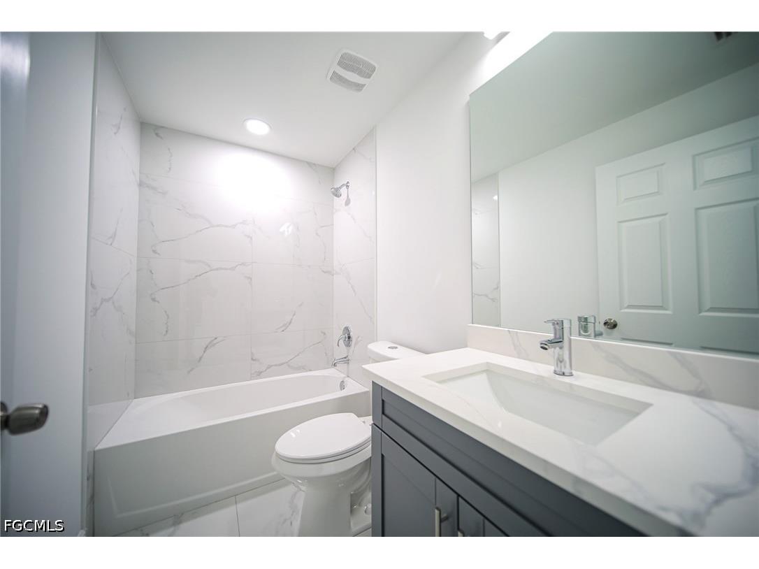 824 Carpenter Street E Lehigh Acres FL 33974 2026016420 image11